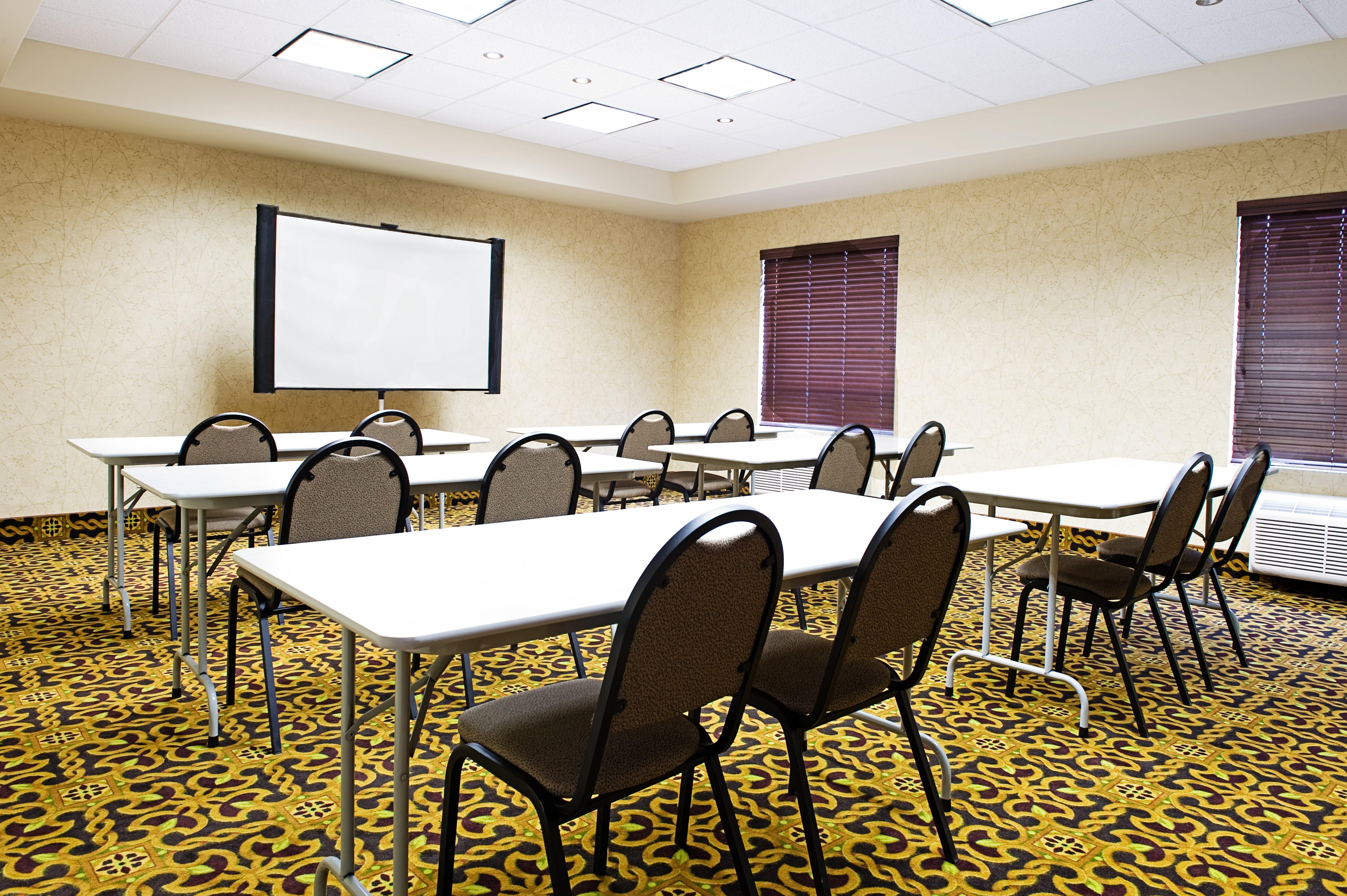 Holiday Inn Express Hotel & Suites - Slave Lake By Ihg Extérieur photo