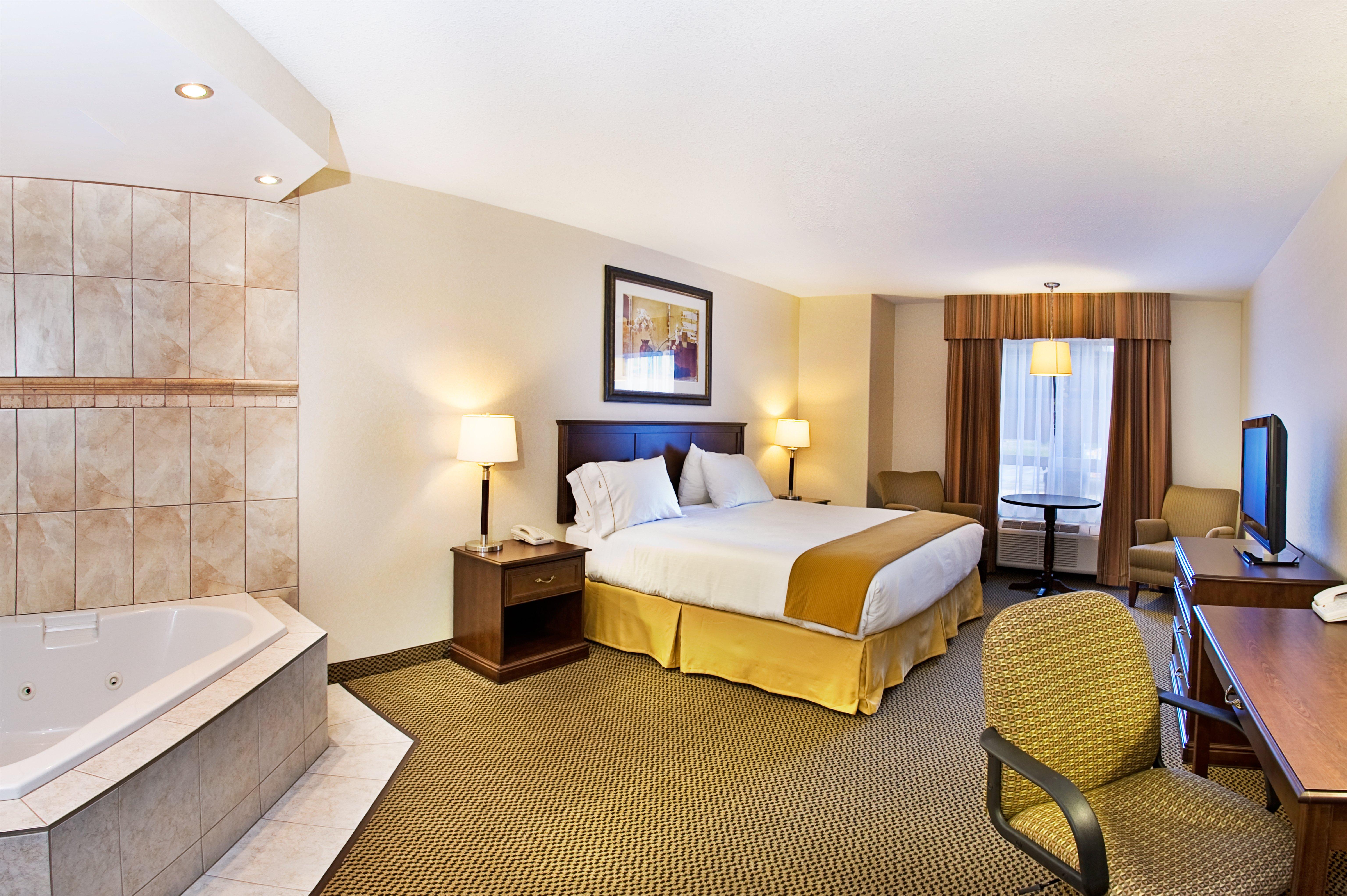 Holiday Inn Express Hotel & Suites - Slave Lake By Ihg Extérieur photo