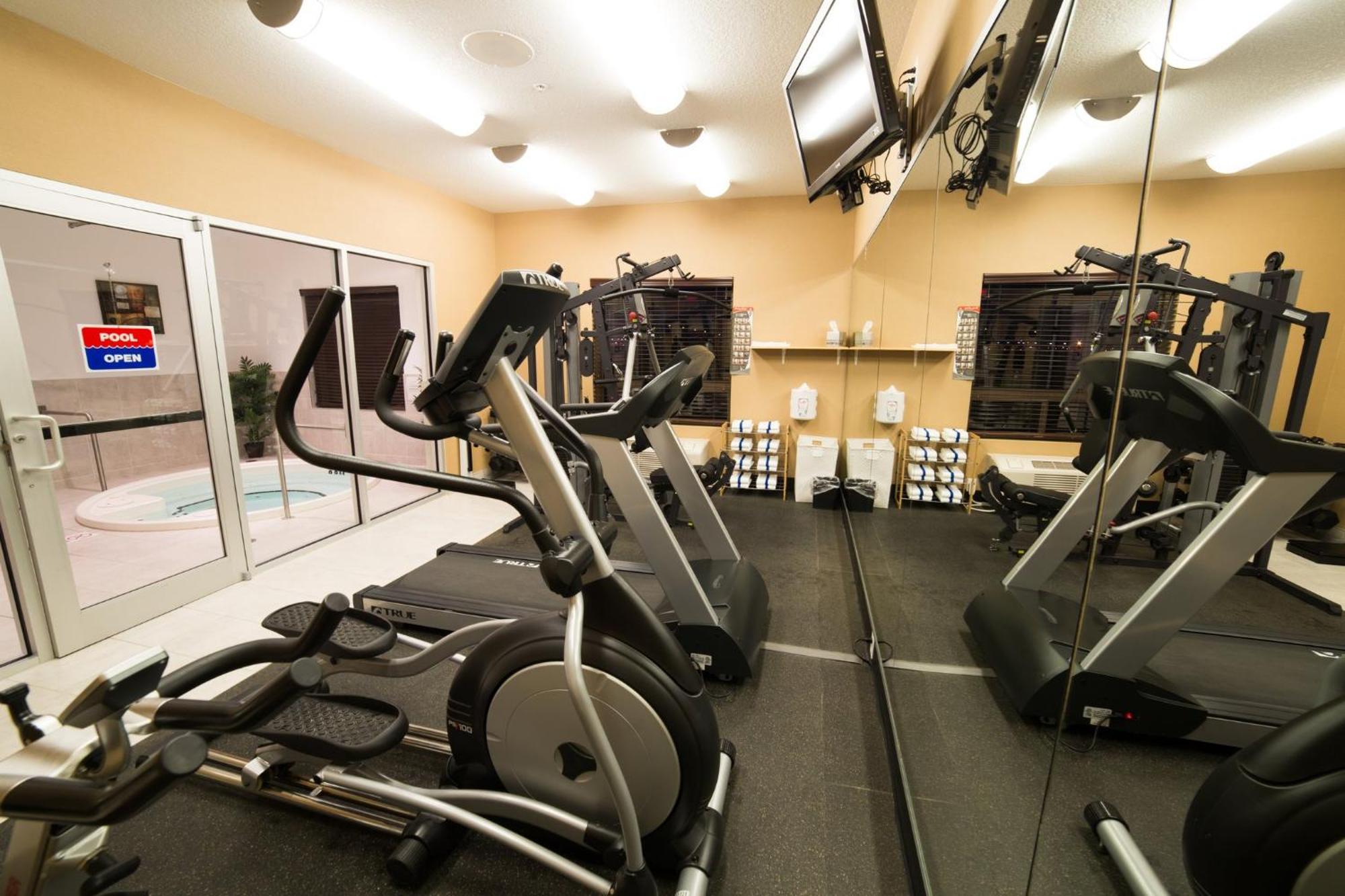 Holiday Inn Express Hotel & Suites - Slave Lake By Ihg Extérieur photo