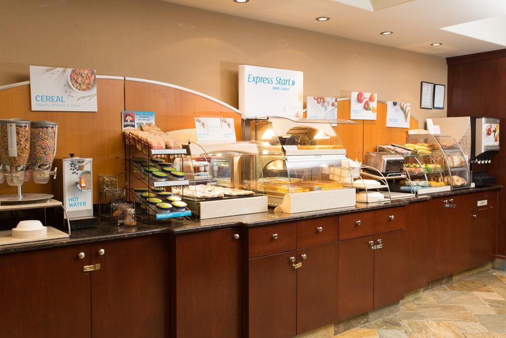 Holiday Inn Express Hotel & Suites - Slave Lake By Ihg Extérieur photo